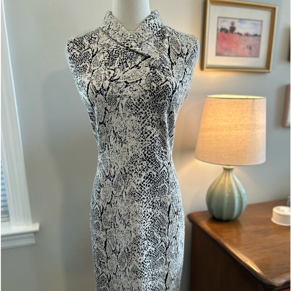 Clavin Klein Knit Snakeskin Pattern MIDI